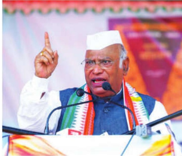 Mallikarjun Kharge accuses BJP of politics of intimidation