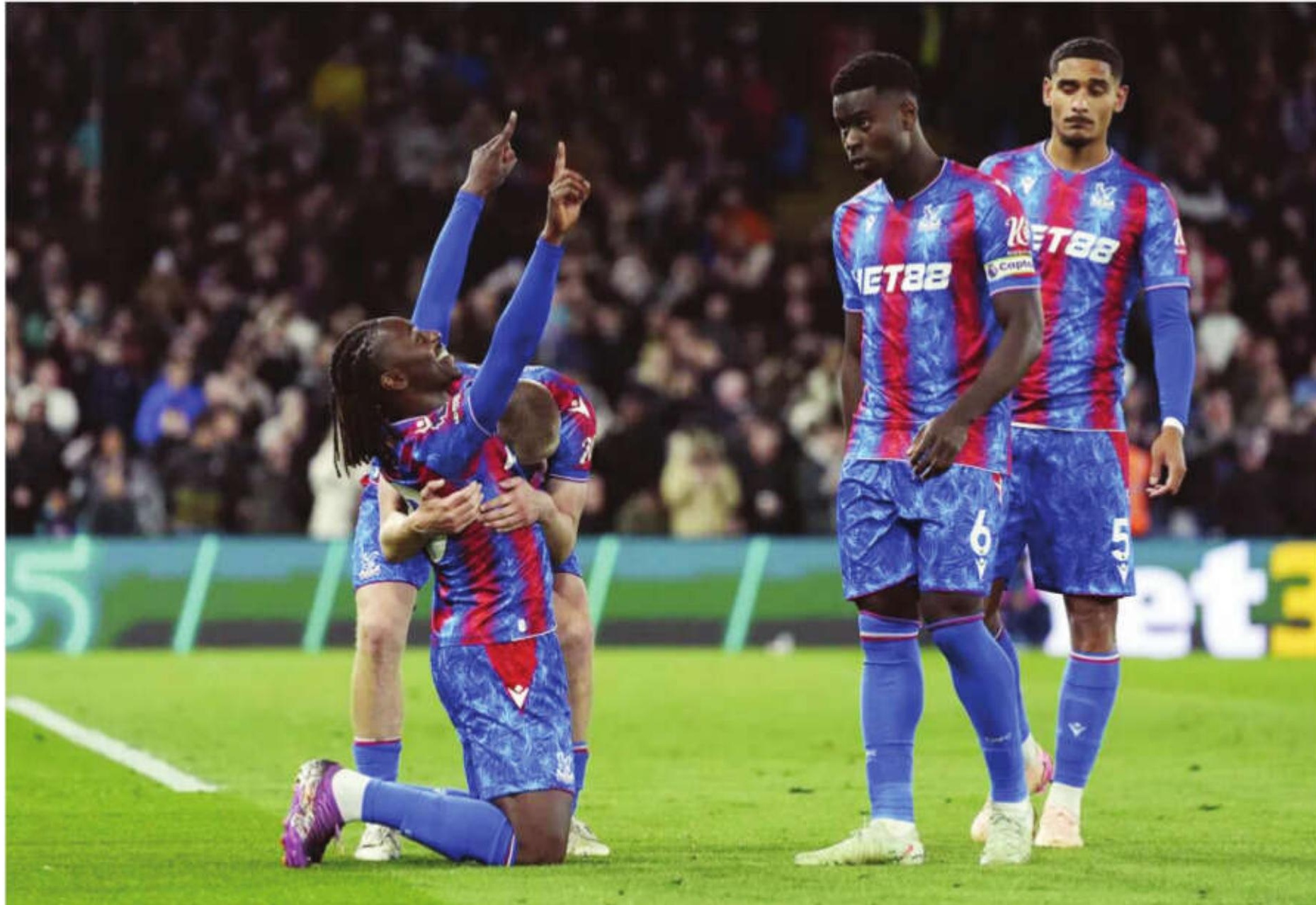 Forest Lose Points in Champions League Race After Draw at Palace