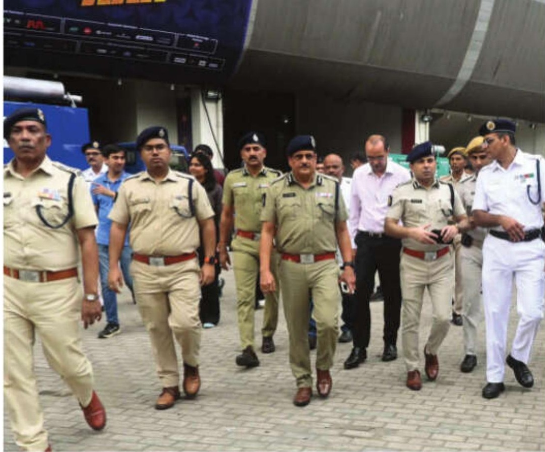 Kolkata Police Searching for Foreign Nationals Staying Illegally in India