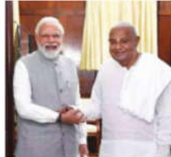 PM Modi greets former Prime Minister HD Deve Gowda on his 92nd birthday