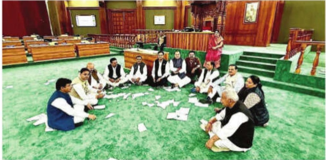 Oppn spends night in House, continues disruption in Uttarakhand Assembly