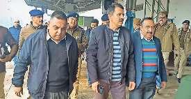 सीमेंट न सूखने व भार के कारण ढही शटरिंग, इंजीनियर पर केस