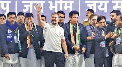 दिल्ली में आप को कड़ी चुनौती देने के मूड में कांग्रेस