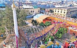 निर्वाण महोत्सव में मचान टूटा, सात श्रद्धालुओं की मौत और 50 घायल