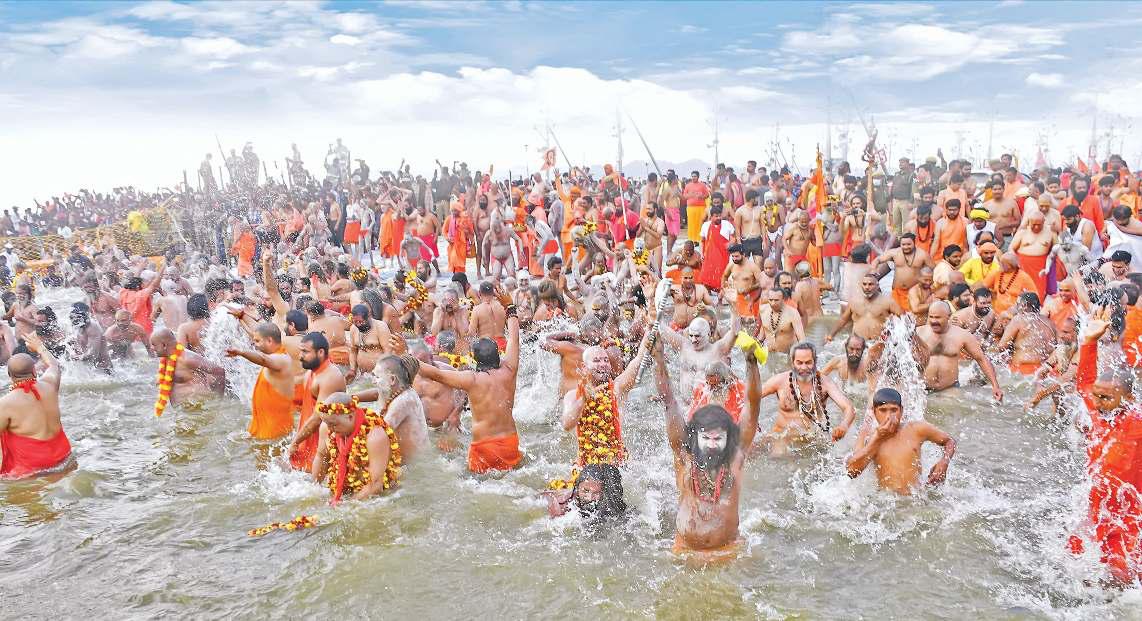 मौनी अमावस्या: संगम नहाया जनसागर