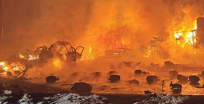 एलपीजी सिलिंडर से भरे ट्रक में आग से दहला क्षेत्र