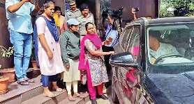 कर्नाटक की आखिरी नक्सली लक्ष्मी ने किया आत्मसमर्पण