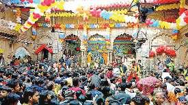 ब्रज में 40 दिन का उत्सव शुरू, आज होली खेलेंगे बांकेबिहारी