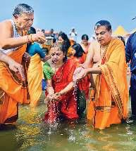 गडकरी ने कहा- कठिन कार्य को उप्र ने सरलतापूर्वक बनाया संभव