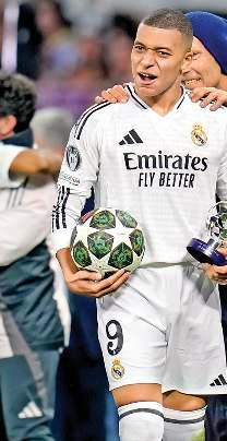 एमबापे की हैटट्रिक ने सिटी को किया 'नाकआउट