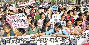 बांग्लादेश में वायुसेना के अड्डे पर उपद्रवियों का हमला, एक की मौत