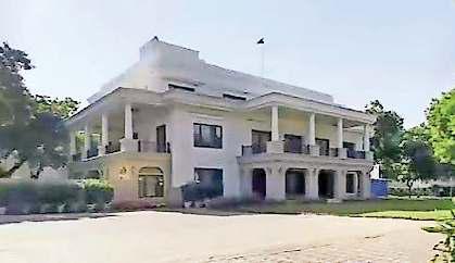 मुख्यमंत्री आवास के नवीनीकरण में 7.91 करोड़ की जगह खर्च किए 33.66 करोड