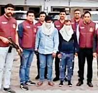 अंतरिक्ष बिल्डर के घर डकैती डालने में शामिल दो बदमाश दबोचे