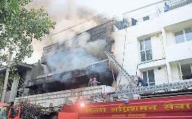 एग्जास्ट फैन में शार्ट सर्किट से लगी आग