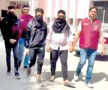 बांग्लादेशी घुसपैठियों को बसाने वाला गिरोह पकड़ा