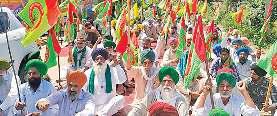 पंजाब में किसानों का सीएम व मंत्रियों के घरों के बाहर धरना