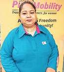 अपने संघर्षों से लिखी कैब चालक अंजना ने सफलता की कहानी, सबके लिए बनीं प्रेरणा -