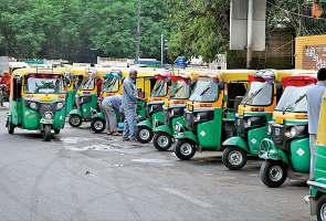 चरणबद्ध तरीके से हटाए जाएंगे सड़क पर चल रहे एक लाख सीएनजी आटो