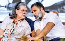 नेशनल हेराल्ड मामले में चार्जशीट दाखिल, मनी लांड्रिंग में सोनिया और राहुल का नाम