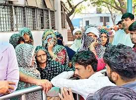 इमरजेंसी का चक्कर काटते रहे स्वजन
