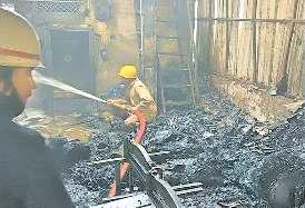 औद्योगिक क्षेत्रों में 'आग की फैक्ट्रियों' पर लगे अंकुश, तभी रुक सकेंगे हादसे