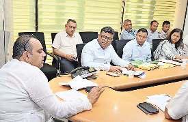 डीटीसी डिपो और टर्मिनलों पर तैनात होंगे जल दूत