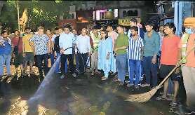 सरोजिनी नगर बाजार में रात में सफाई शुरू