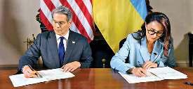 अमेरिका व यूक्रेन ने दुर्लभ खनिज समझौते पर किए हस्ताक्षर