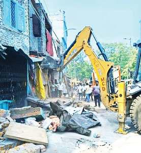 सिटी एसपी जोन में चला अतिक्रमण के विरुद्ध अभियान