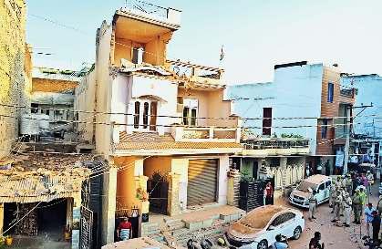 पाक के हमले में आठ की मौत, 24 घायल