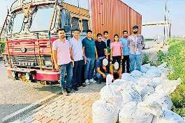 365 किलो गांजे के साथ दो तस्कर धरे