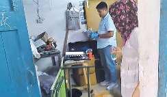 आर्थिक तंगी में पीया जहर, बेटा-बेटी व कारोबारी की मौत