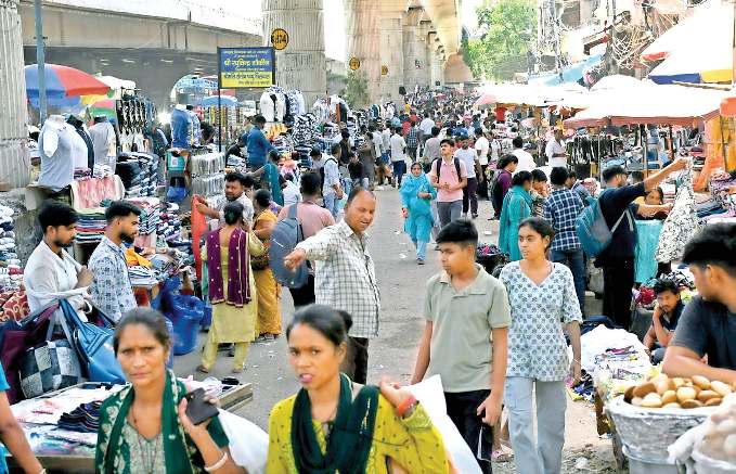 एनसीआर में पैदल चलना मतलब खतरे में जिंदगी