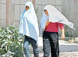 तेज धूप के बीच दूसरे दिन भी 40 डिग्री से ऊपर रहा तापमान