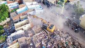 बांग्लादेशियों की शरण स्थली अहमदाबाद के चंडोला तालाब में फिर चला बुलडोजर