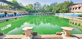 दिल्ली सरकार के खस्ताहाल स्विमिंग पूल से 7,800 बच्चों का प्रशिक्षण अधर में