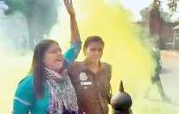 संसद हमले की बरसी को ही प्रदर्शन के लिए क्यों चुना : हाई कोर्ट