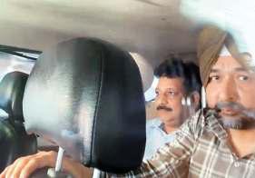 जालंधर में आप विधायक अरोड़ा भ्रष्टाचार के आरोप में गिरफ्तार