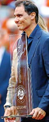 रोलां गैरो में 14 बार के चैंपियन नडाल को दी भावुक विदाई