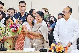 शिक्षा में बदले पाठ्यक्रम, नीति और प्राथमिकताएं, निजी स्कूलों पर लगाम