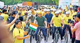 तिरंगा साइकिल रैली से दिया पर्यावरण संरक्षण का संदेश