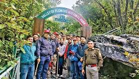 पर्यटकों के लिए खुली विश्व धरोहर फूलों की घाटी