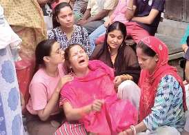 यमुनापार में ई-रिक्शा चार्जिंग स्टेशनों की भरमार