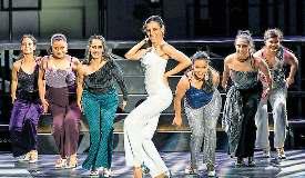 'मुंबई स्टार' नृत्य नाटिका में मायानगरी की ऊर्जा, द्वंद्व और सपनों को मंच पर किया गया जीवंत