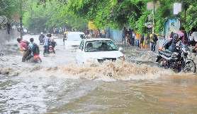 हाटस्पाट बढ़ा रहे जलभराव रोकने की चुनौती