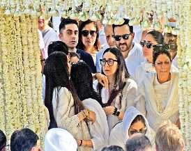 बड़े बेटे ने किया उद्योगपति संजय कपूर का दाह संस्कार