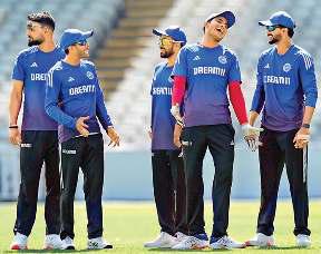दो स्पिनर के साथ उतर सकता है भारत
