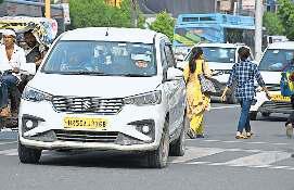 कैब का किराया करेगा जेब खाली, विकल्प ढूंढने लगे यात्री, मेट्रो में बढ़ेगी और भीड़