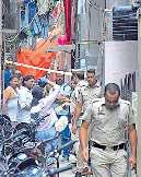 कमरे में सो रहे थे चार दोस्त, गैस रिसाव से तीन की मौत