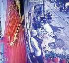 दूध में शूकर सप्लाइ कर रहा था शरीफ, कैमरे में कैद